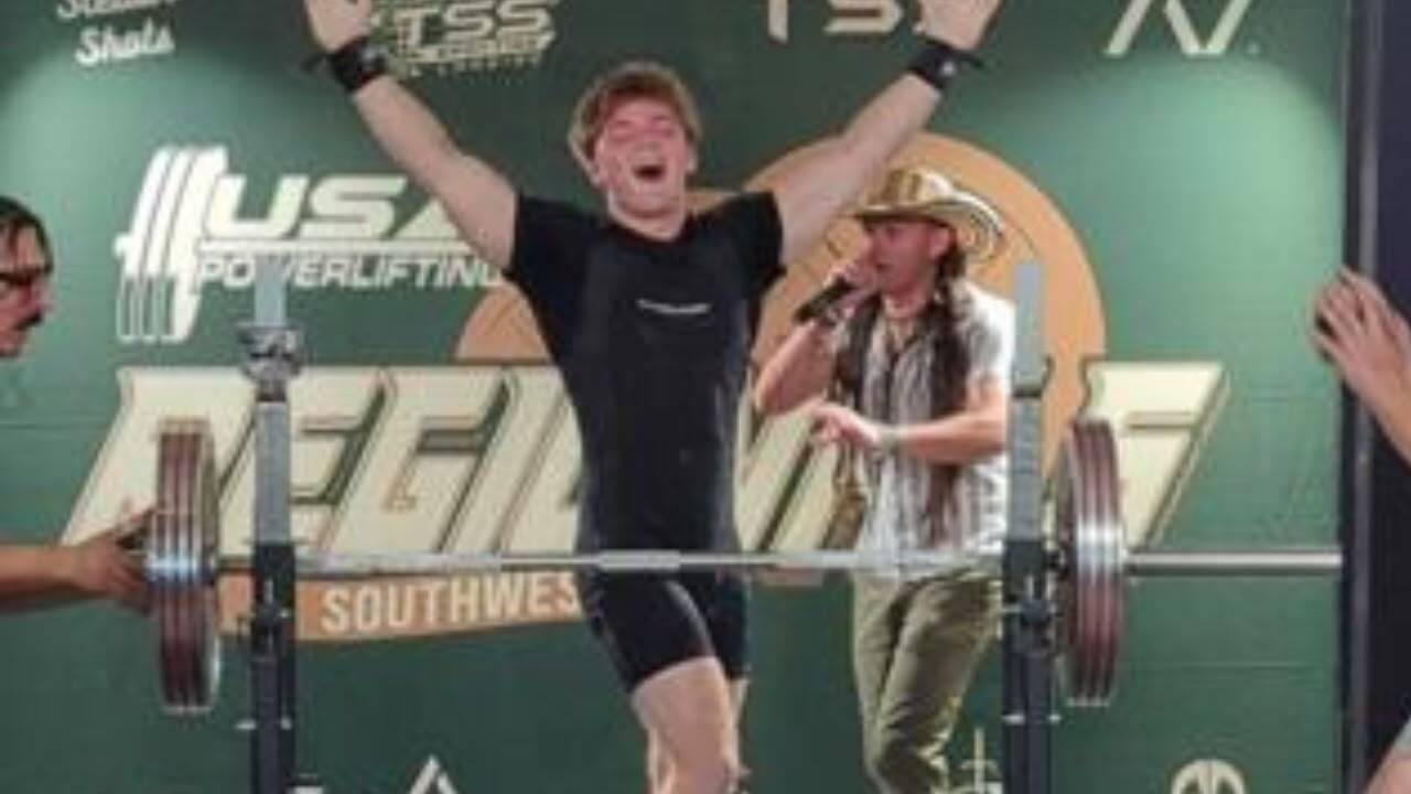 17-year-old Liam Anderson breaks bench press record twice with 396, 402 pounds