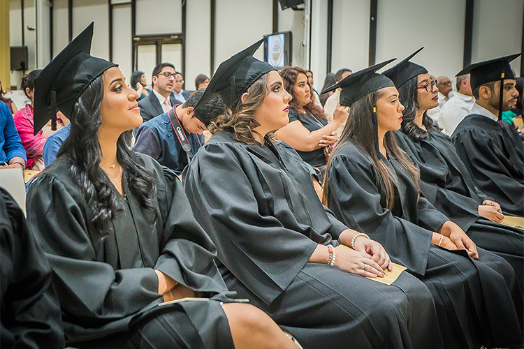 A Bill in Panama is Being Prepared to Reduce Medical Internships from Two Years to One.