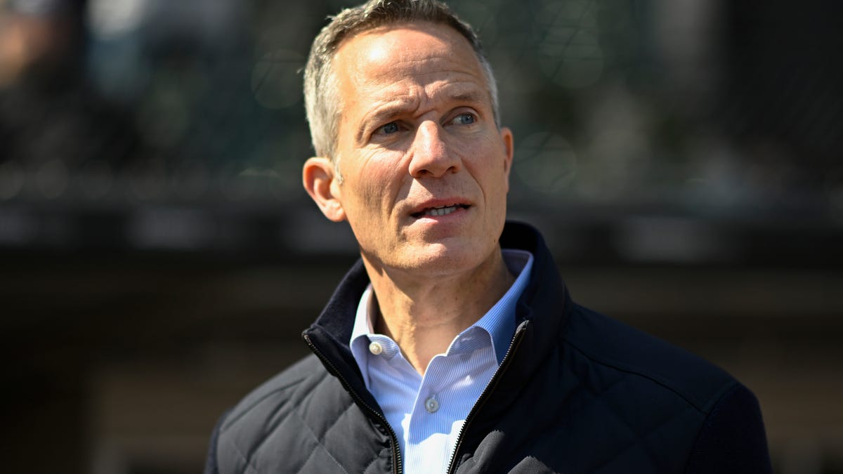 Chris Ilitch proves he doesn’t get it with tone-deaf message to Wings fans